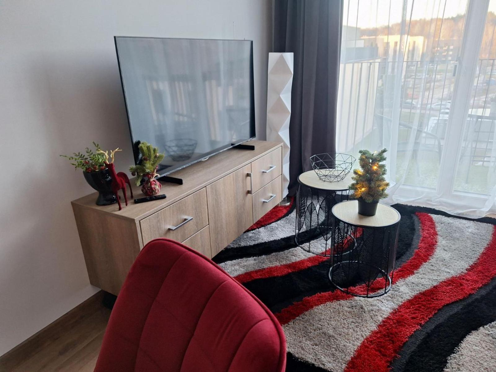 Apartment Sweet Home, Cozy Apartments, Free Underground Parking, Long Welcome *