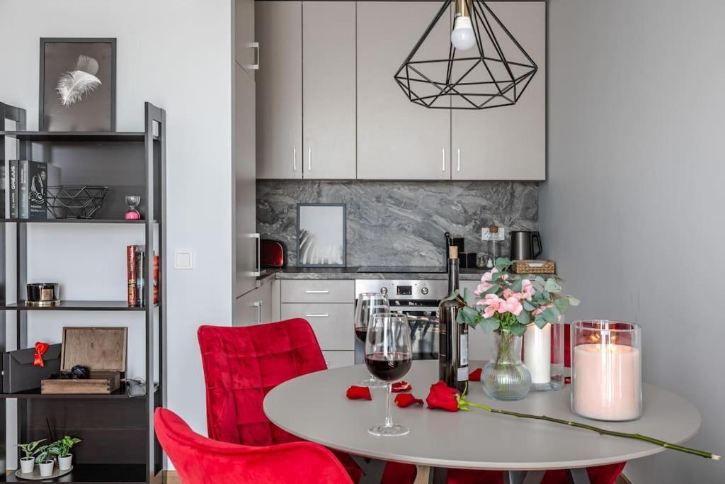 Sweet Home, Cozy Apartments, Free Underground Parking, Long Welcome * Vilnius